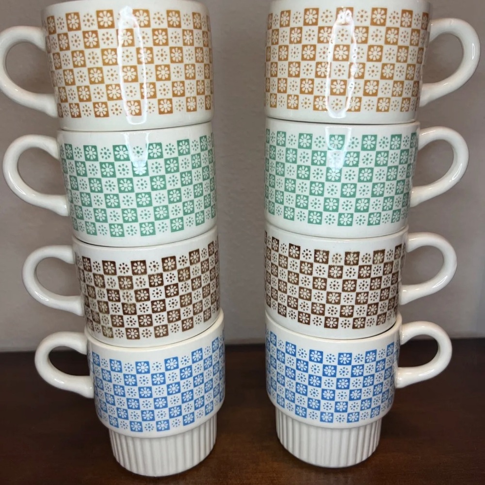 Vintage McCoy Stackable Checkerboard Daisy Mugs